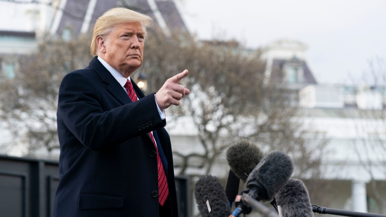 59 백인 남아프리카 사람들은 미국에서 난민 지위를 추구합니다