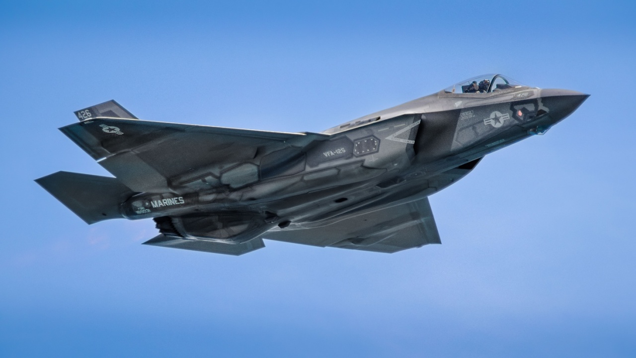 F-35 전투기 제트에는 이제 Daggr-2 데이터 공유가 있습니다