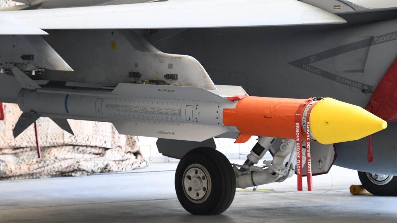 "Gunslinger": AIM-174B 미사일에는 멋진 새 닉네임이 배정되었습니다.
