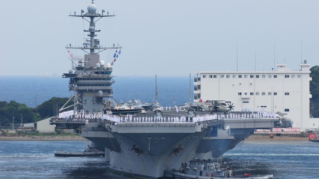 항공 모함 USS George Washington Heads Iwo Jima