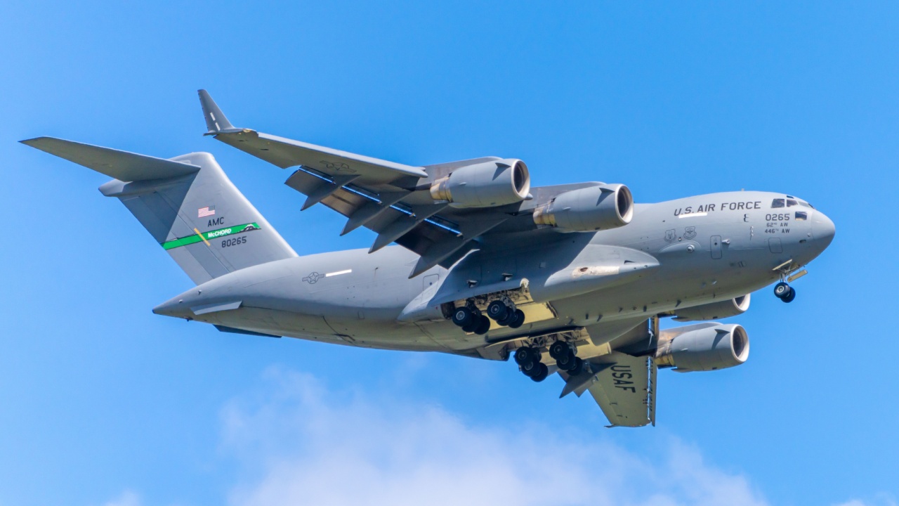 Boeing은 C-17 Globemaster III의 생산을 재개 할 수 있습니다