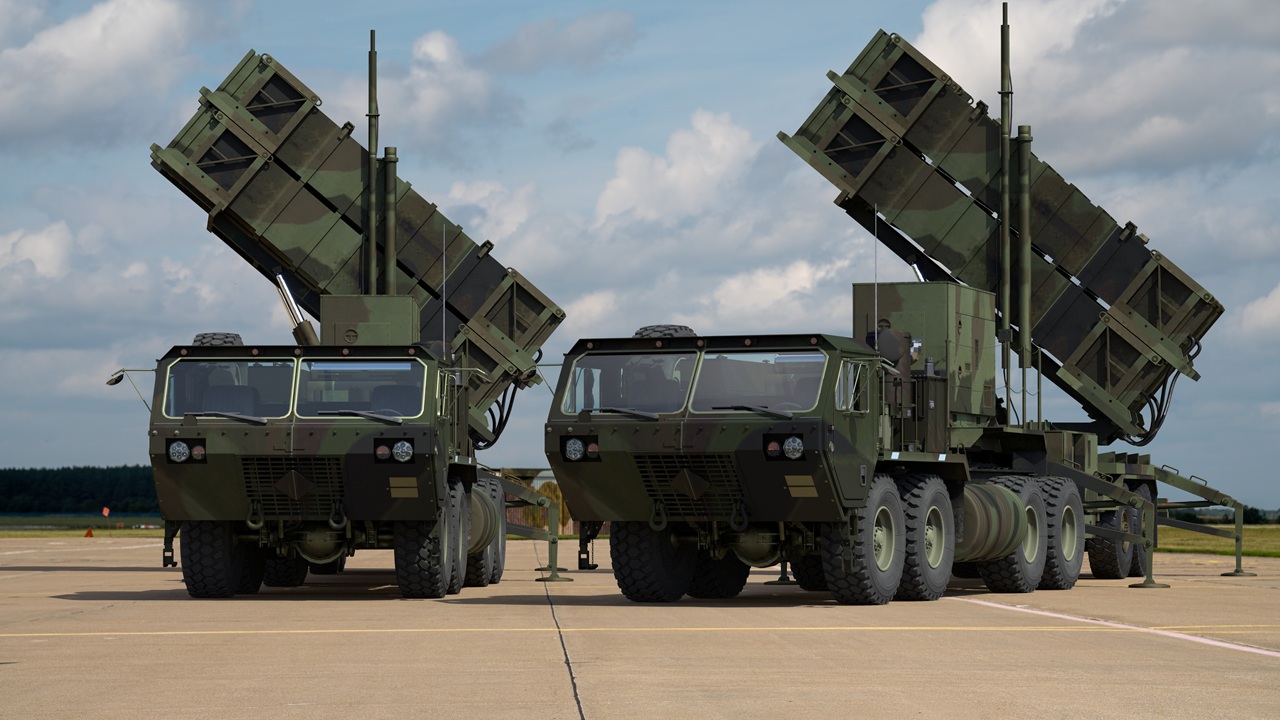 Zelenskyy는 더 많은 애국자 미사일 배터리를 위해 트럼프를 간청하고 있습니다. 그가 배달 할 수 있습니까?