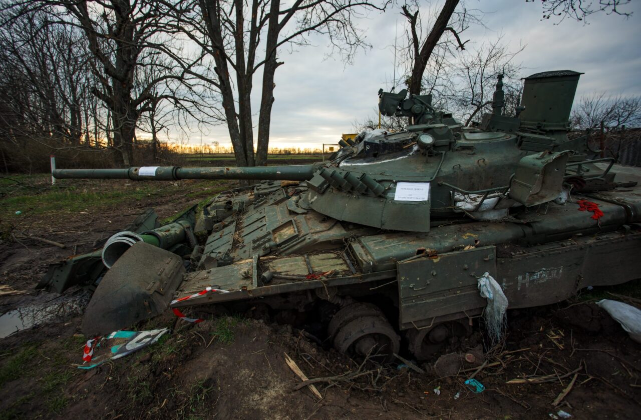 러시아는 우크라이나에서 T-14 Armata 탱크가 부서 질 것이라고 우려합니다.