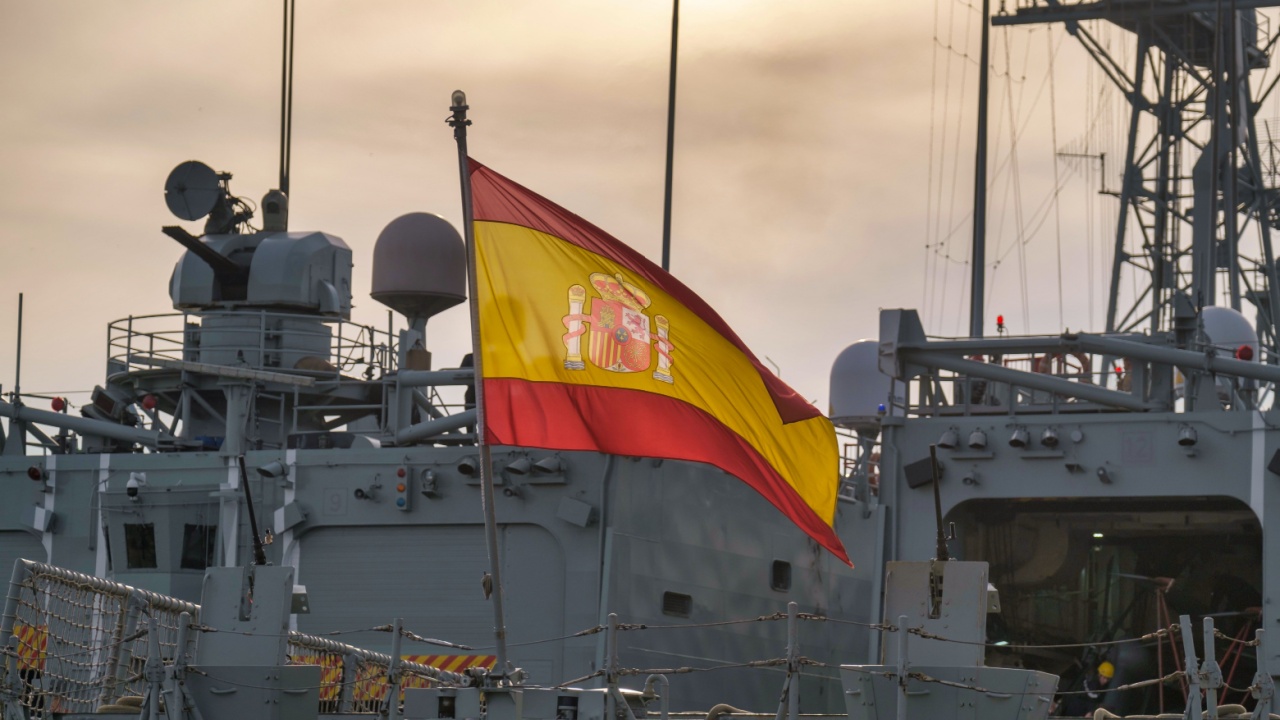 스페인은 항공 모함을 원합니다