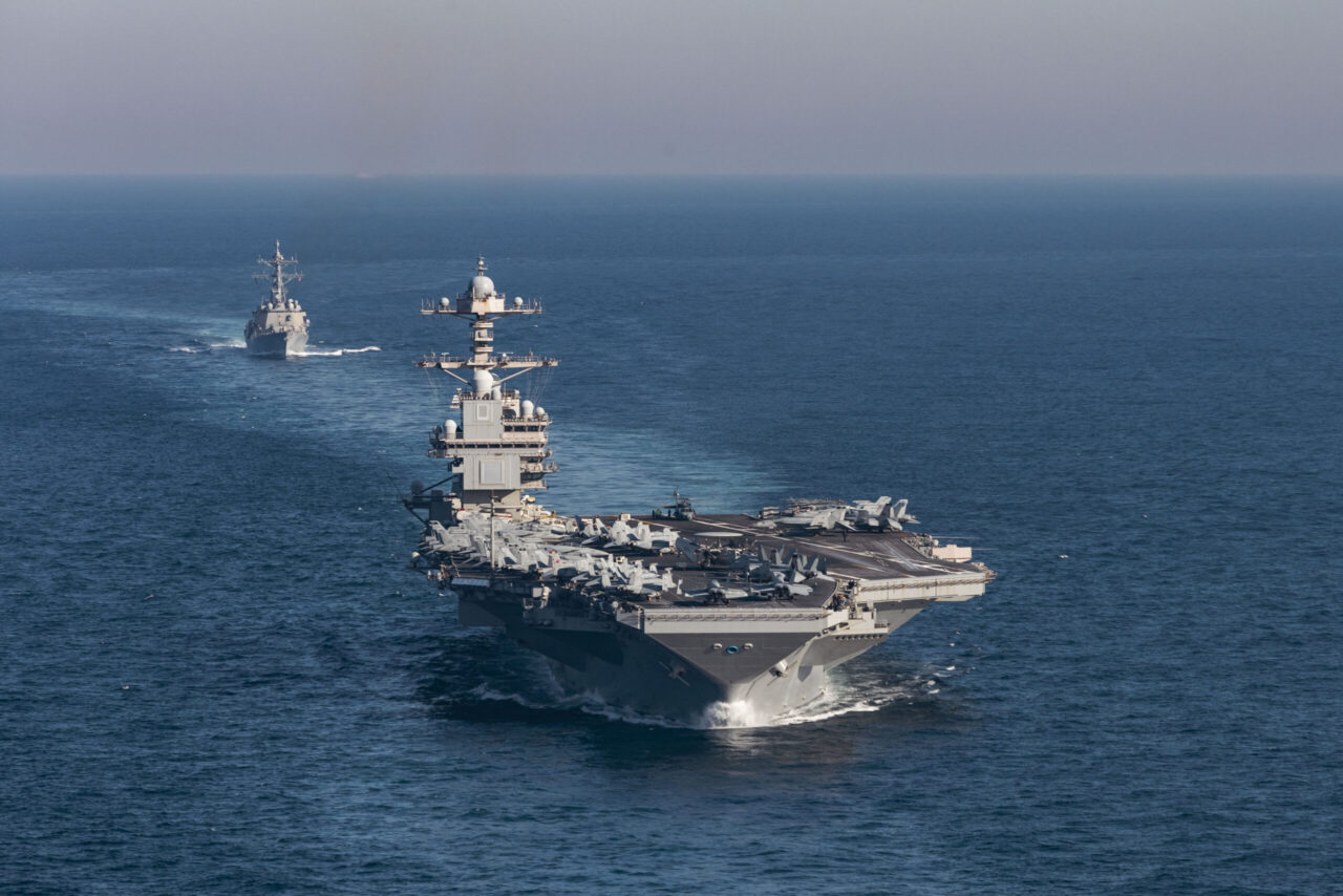 USS John F. Kennedy Ford 급 이동 통신사는 배송 날짜를 놓칠 수 있습니다.