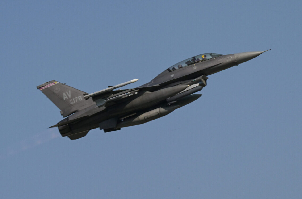 우크라이나는 대규모 러시아 폭행으로 세 번째 F-16 조종사를 잃었습니다.