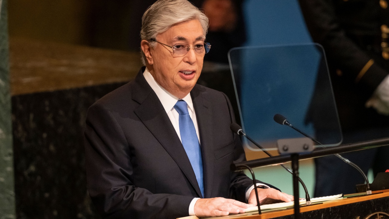 카자흐스탄은이란의 핵 위기를 탈퇴하는 데 도움이 될 수 있습니까?